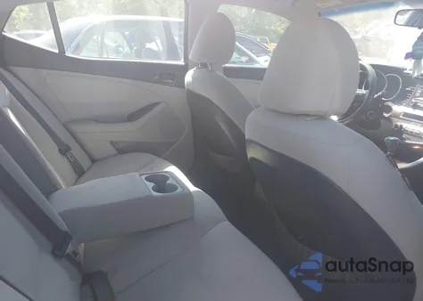 2015 Kia Optima Lx z USA, uszkodzony, nr VIN KNAGM4A79F5599687